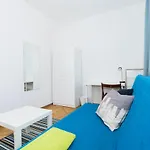 Uwh Hostel
